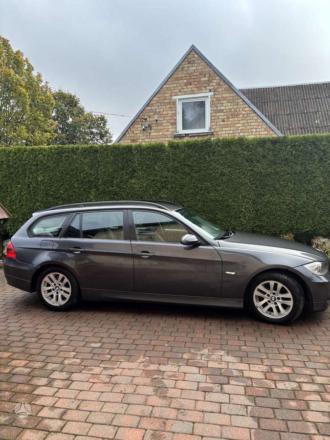 BMW 320, 2007