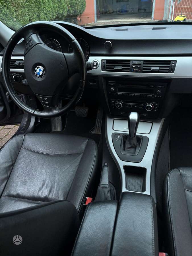 BMW 320 2007 — photo 6