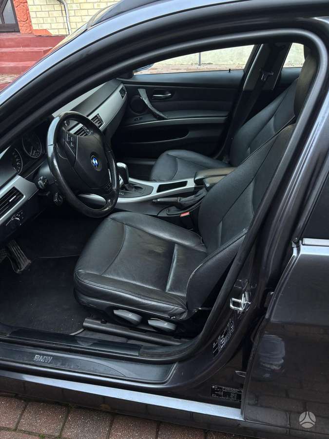 BMW 320 2007 — photo 8