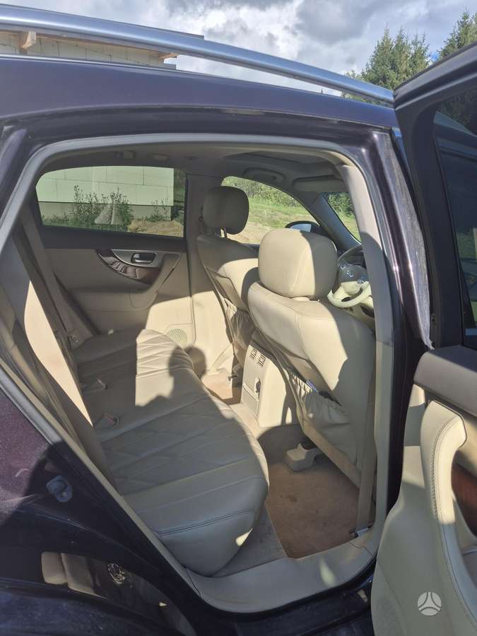 Infiniti FX30 2010 — photo 10
