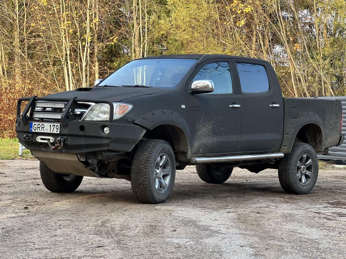 Toyota Hilux 2008 — авто для ЗСУ з Європи