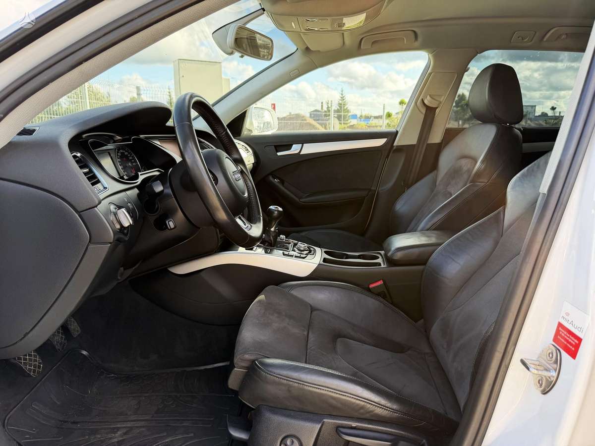 Audi A4 2012 — photo 10