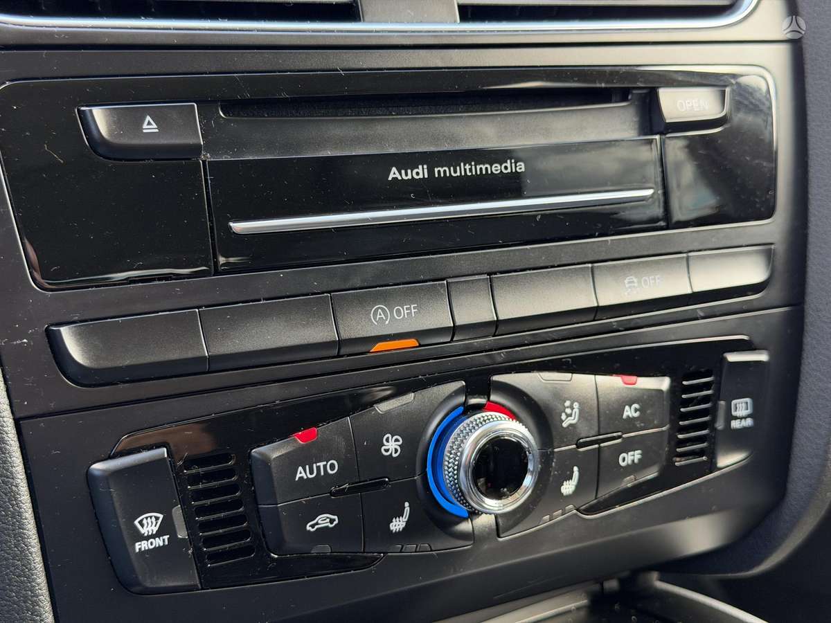 Audi A4 2012 — photo 21