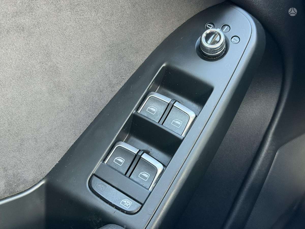 Audi A4 2012 — photo 23