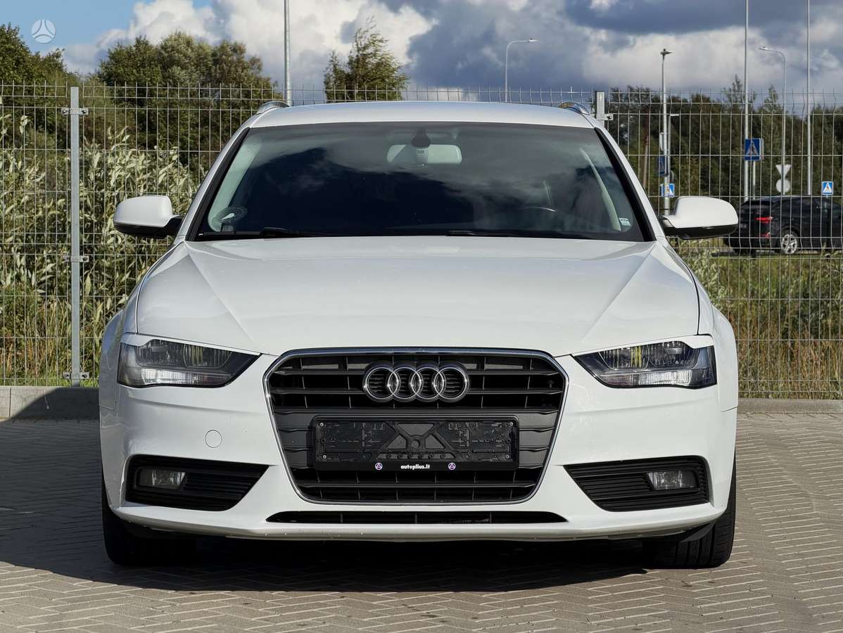 Audi A4 2012 — interior