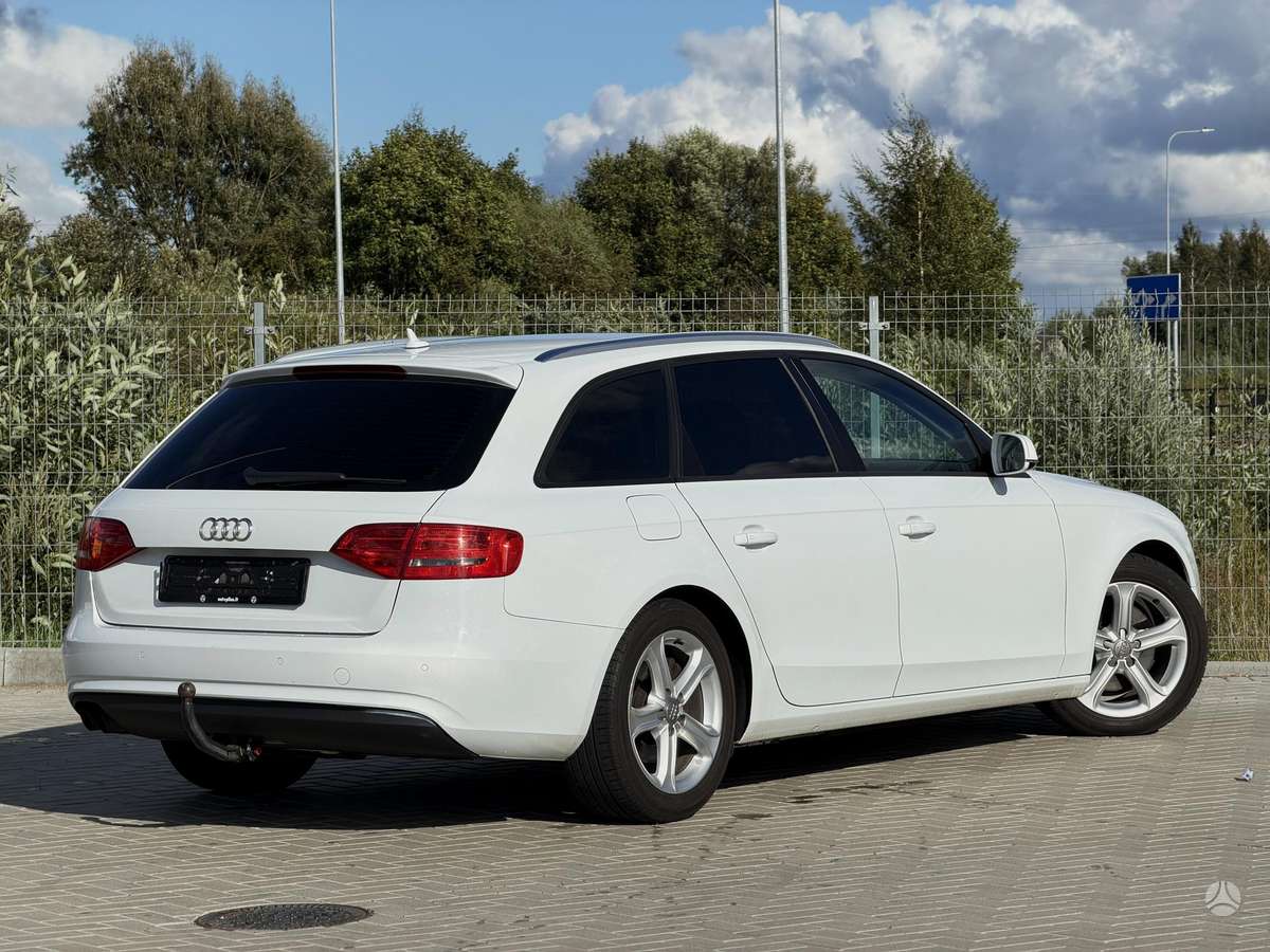 Audi A4 2012 — photo 7