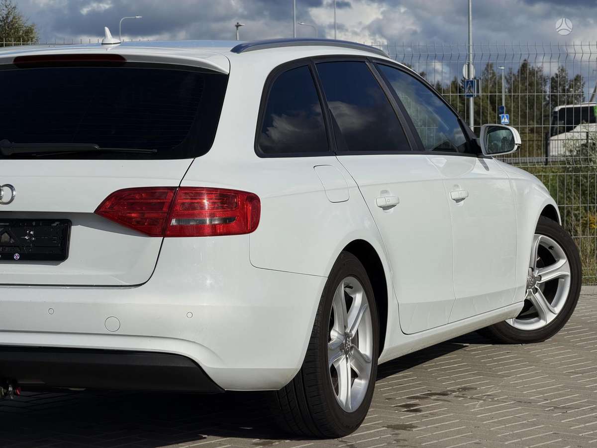Audi A4 2012 — photo 8