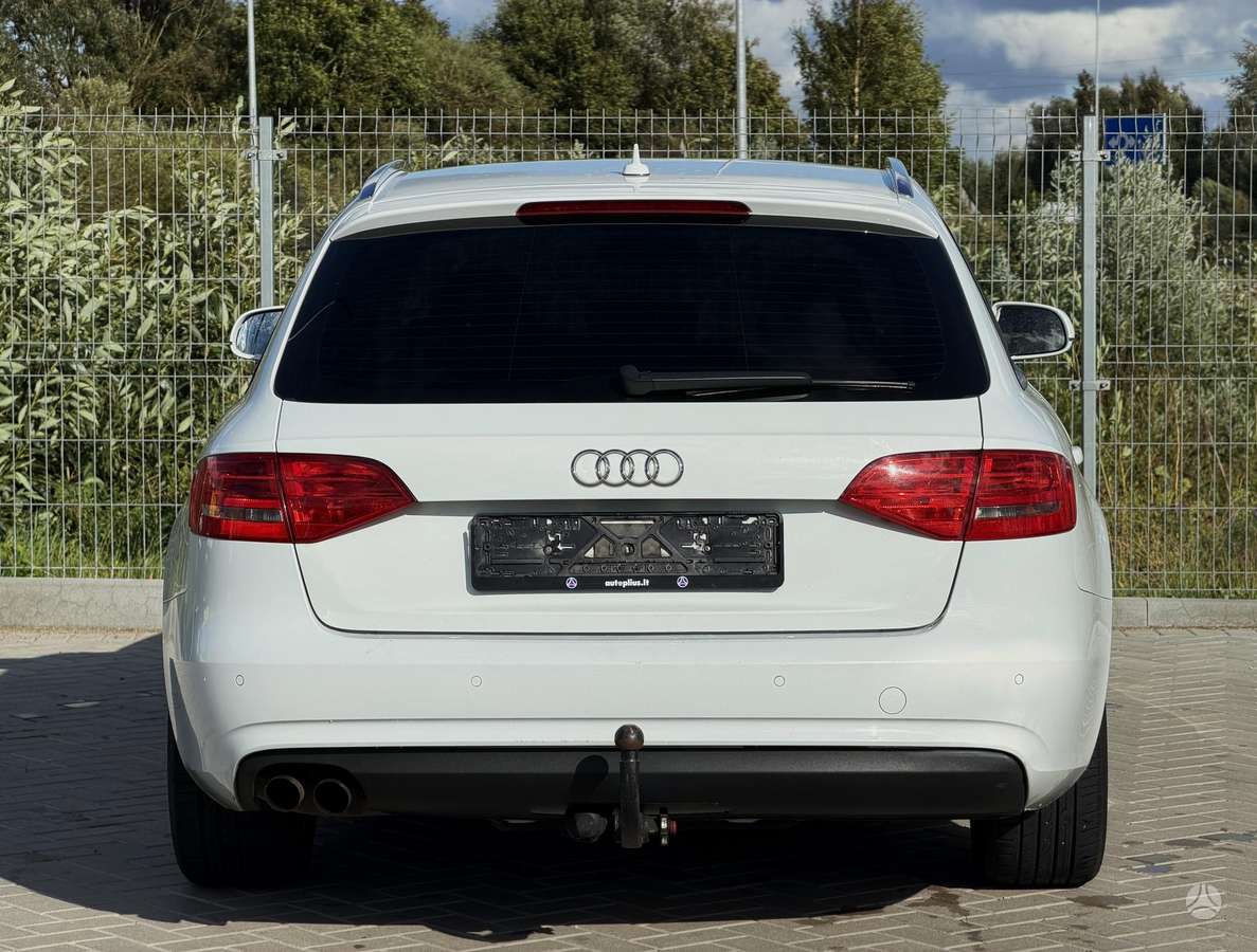 Audi A4 2012 — photo 9