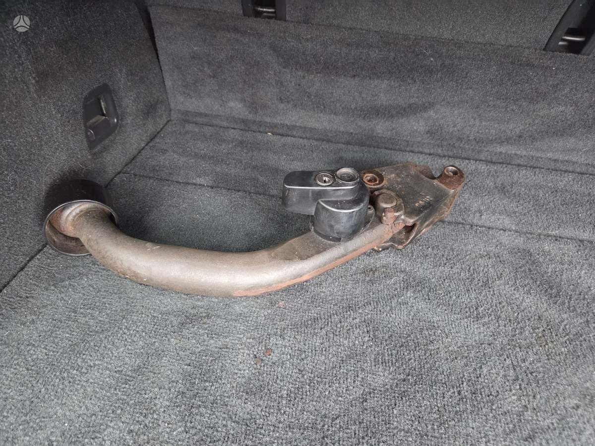 Volvo V50 2012 — photo 18