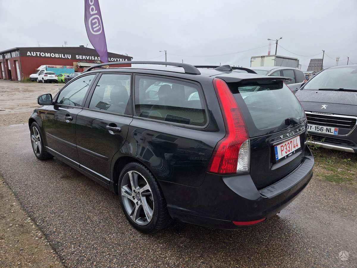 Volvo V50 2012 — photo 6