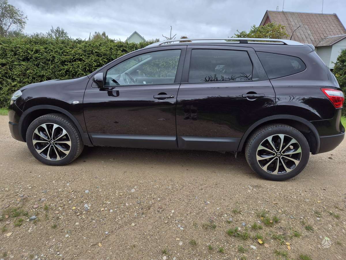 Nissan Qashqai+2 2012 — photo 11