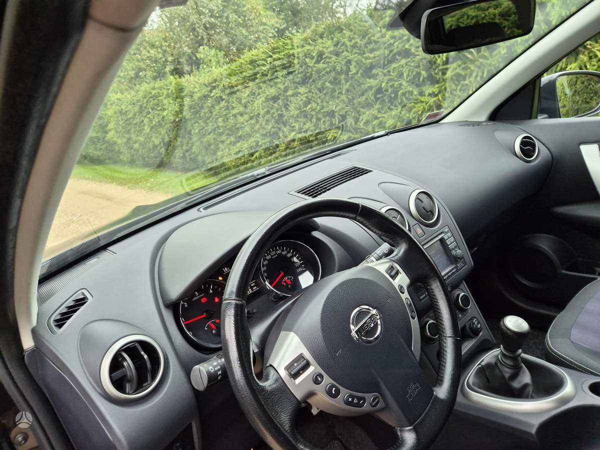 Nissan Qashqai+2 2012 — photo 13