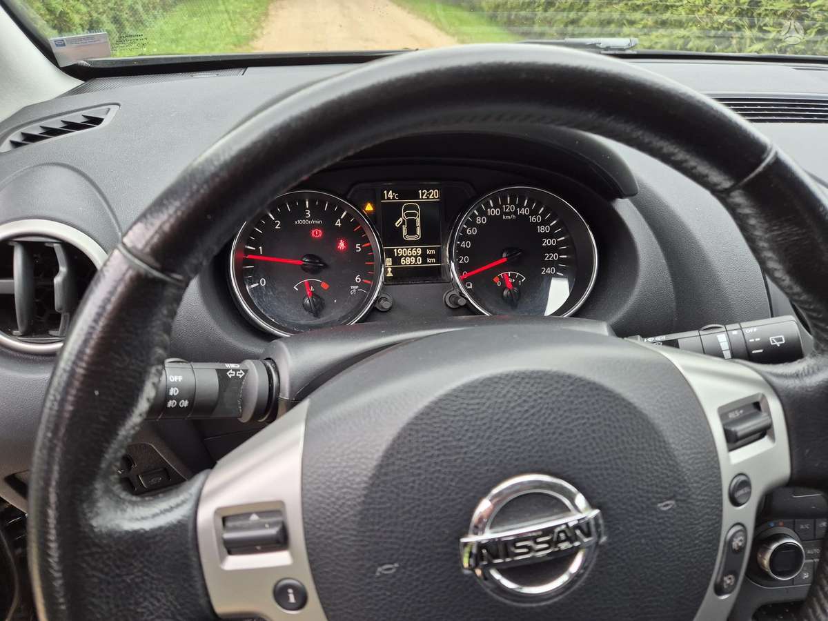 Nissan Qashqai+2 2012 — photo 14