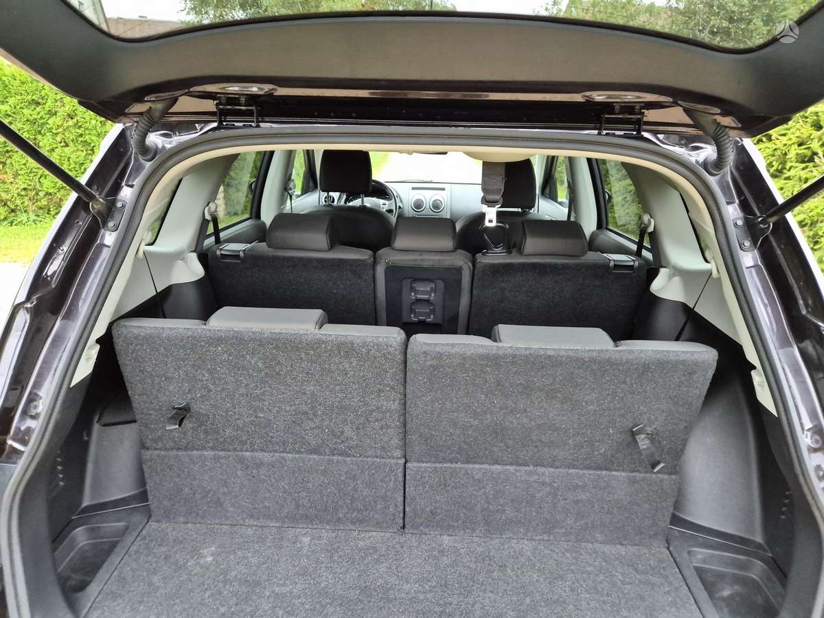 Nissan Qashqai+2 2012 — photo 19