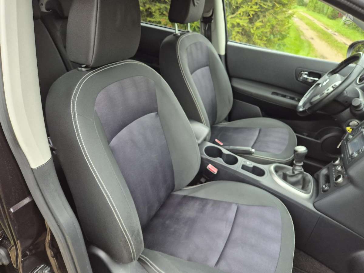 Nissan Qashqai+2 2012 — photo 21