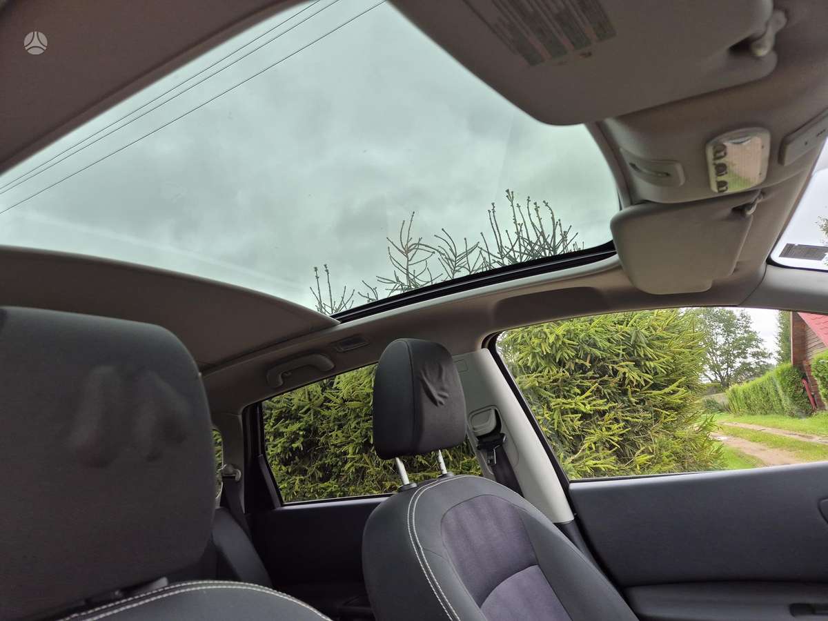 Nissan Qashqai+2 2012 — photo 23