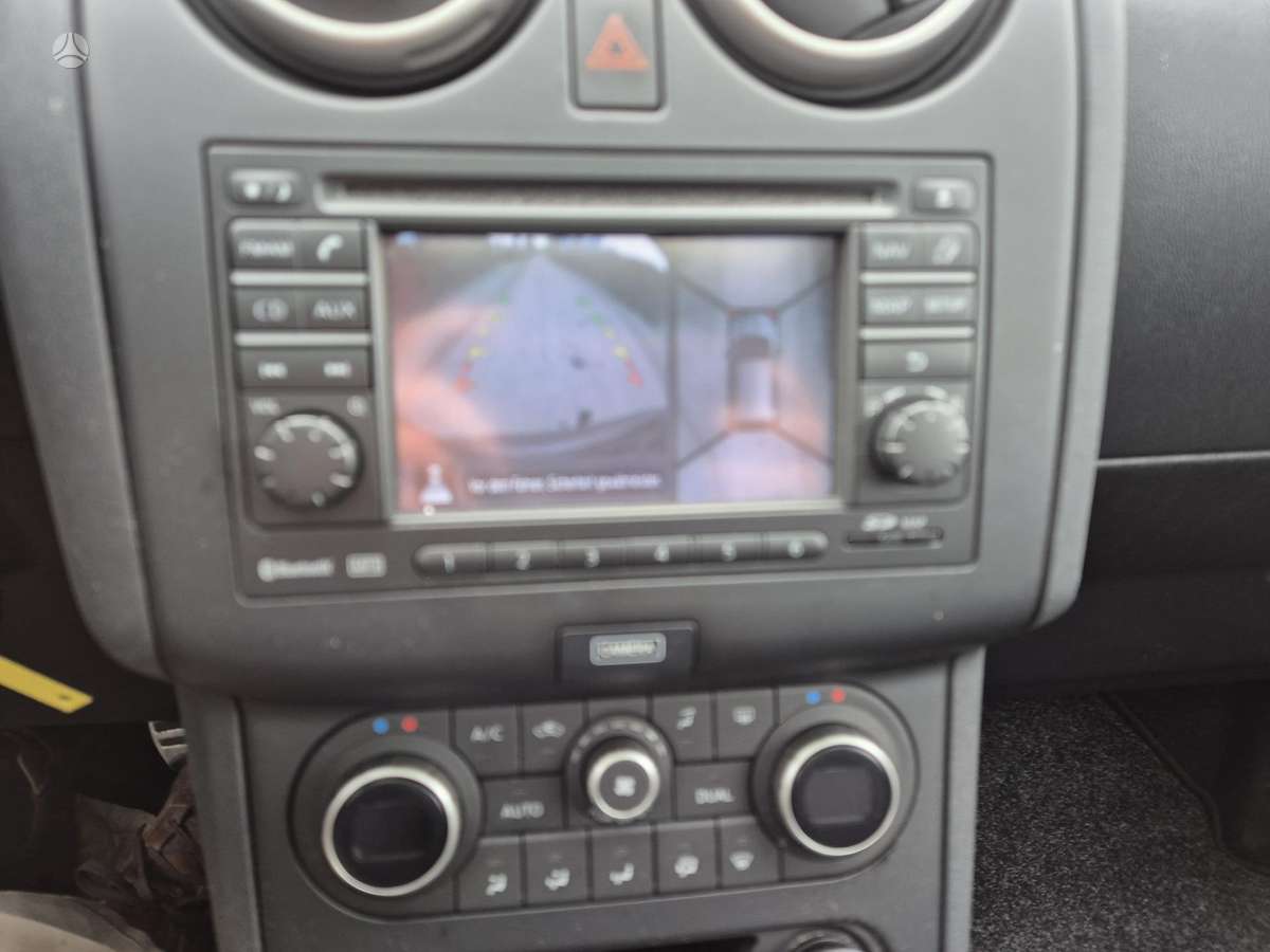 Nissan Qashqai+2 2012 — photo 26