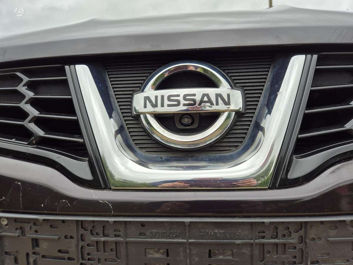Nissan Qashqai+2 2012 — interior