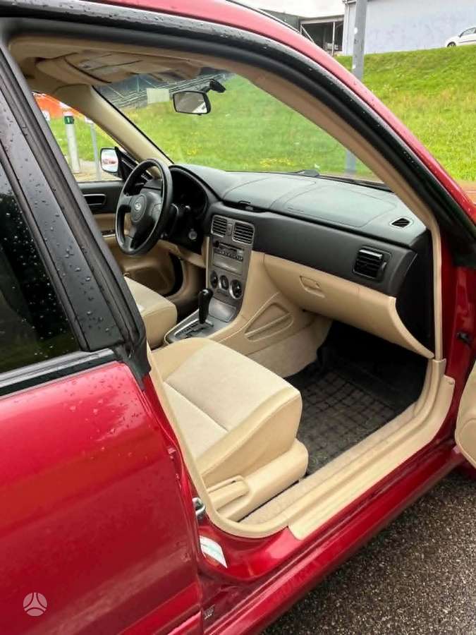 Subaru Forester 2008 — салон