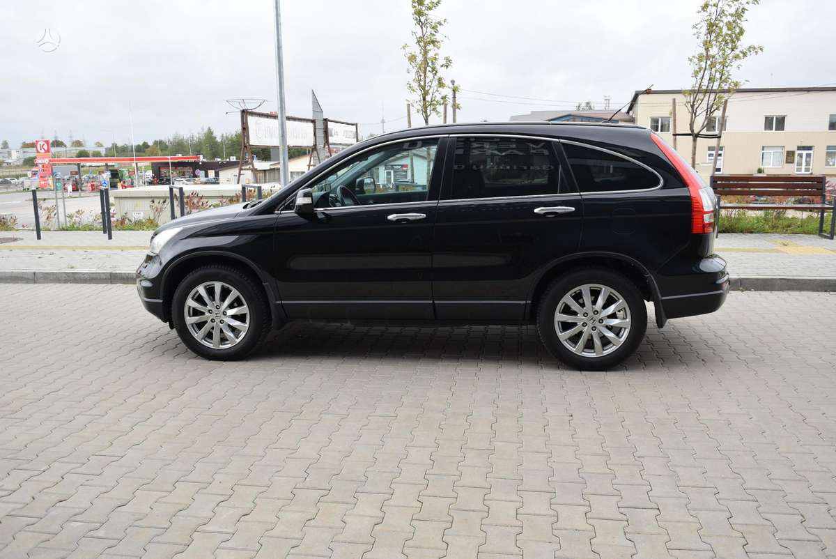 Honda CR-V 2010 — engine 2199 cm³, 150 HP (110kW)
