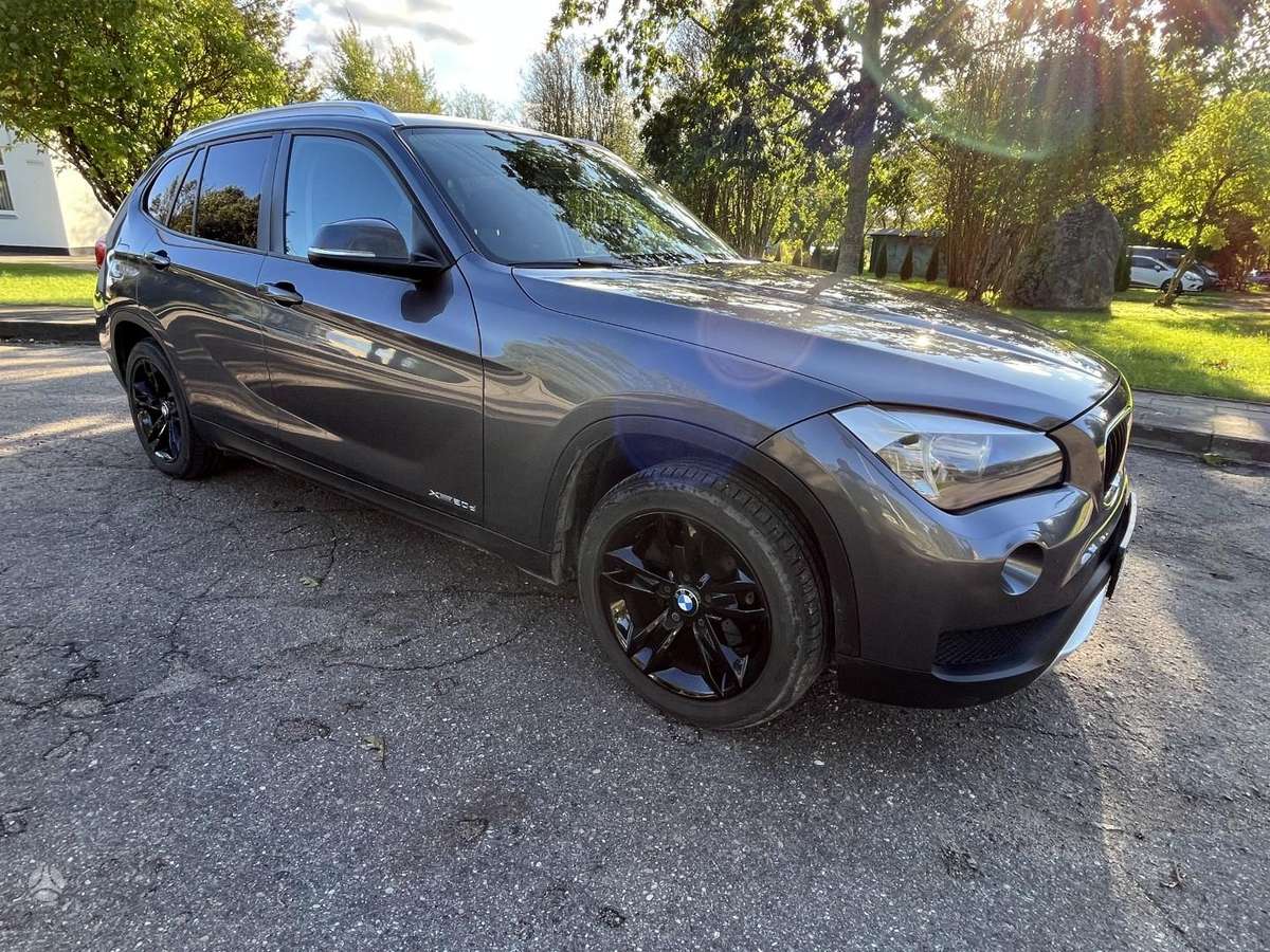 BMW X1 2014 — rear view