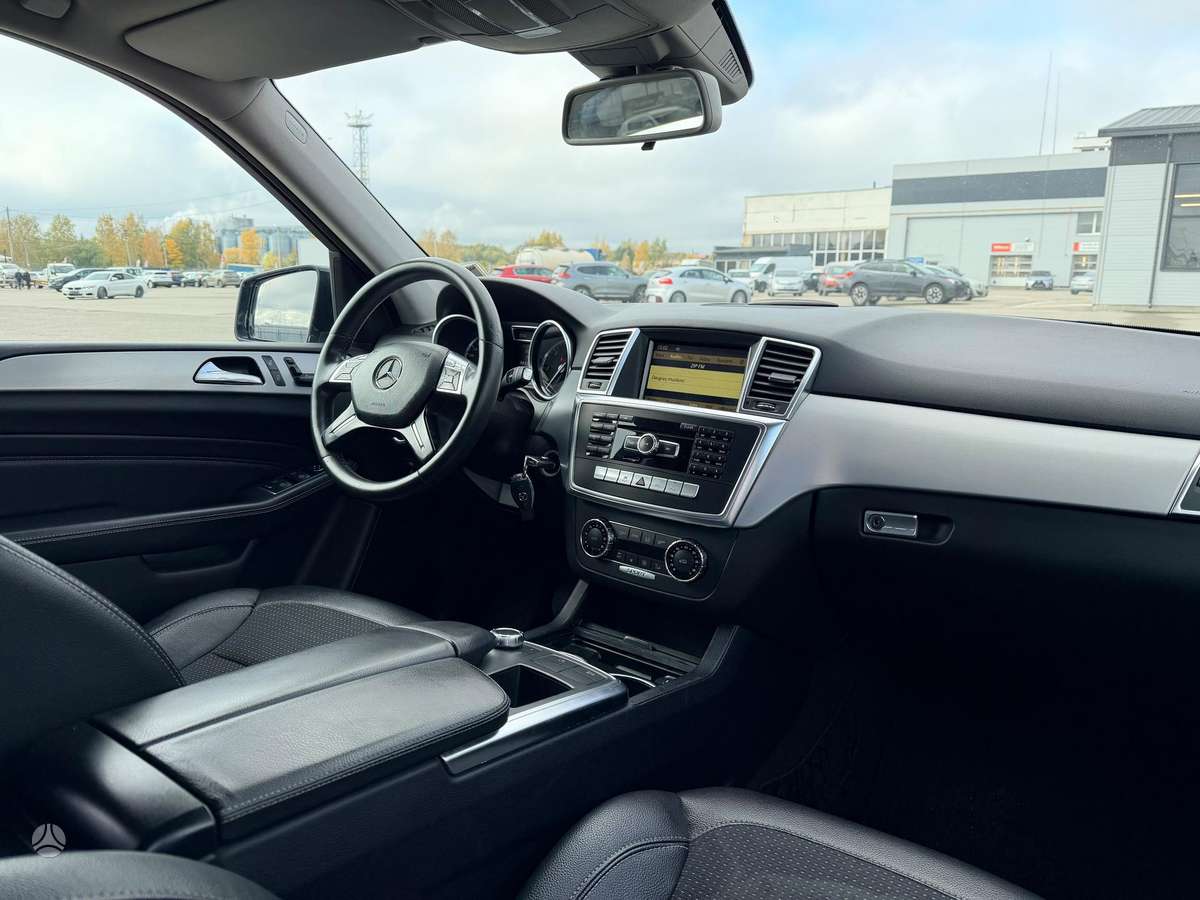 Mercedes-Benz ML250 2012 — photo 15