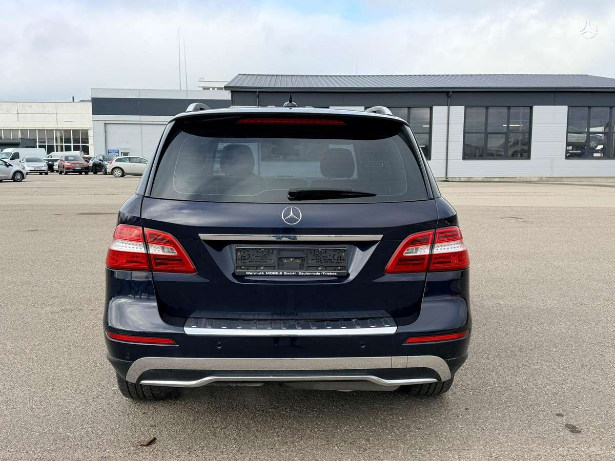 Mercedes-Benz ML250 2012 — photo 7