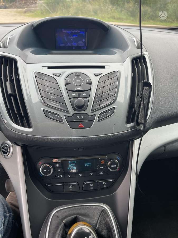 Ford Grand 2011 — photo 20