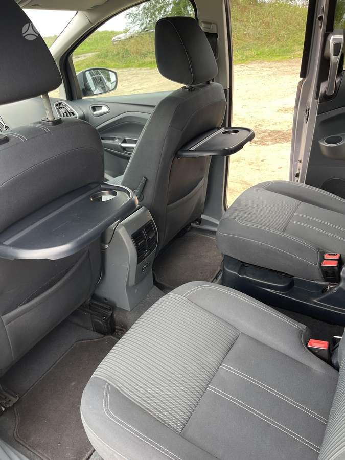 Ford Grand 2011 — photo 24