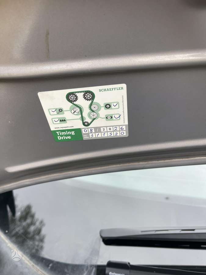 Ford Grand 2011 — photo 28