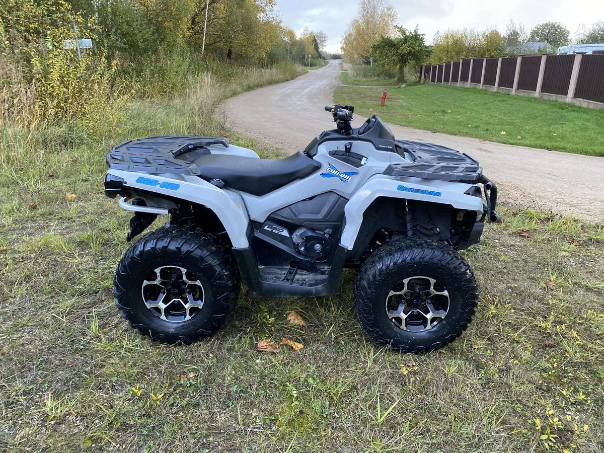 Can-Am Outlander 2015 — двигун 800 cm³