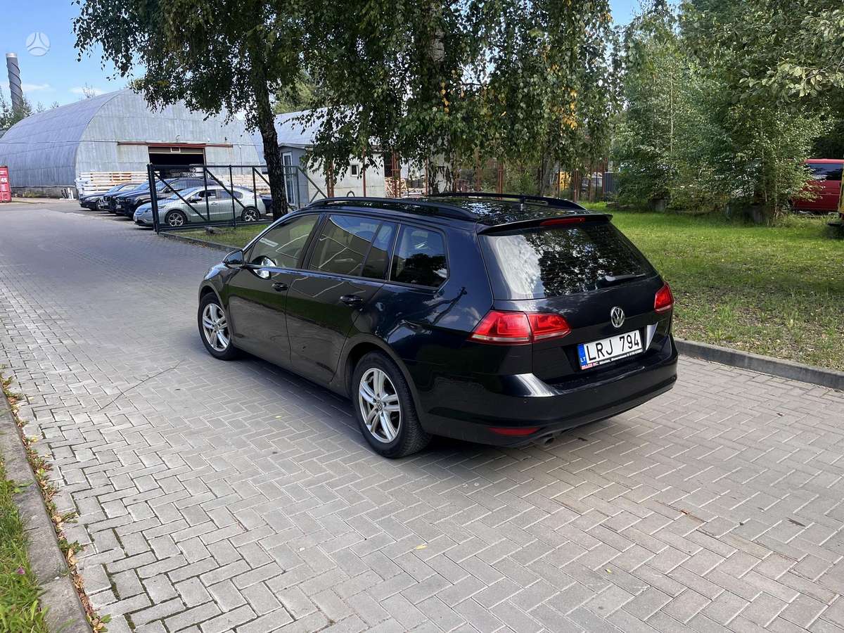 Volkswagen Golf 2015 — interior