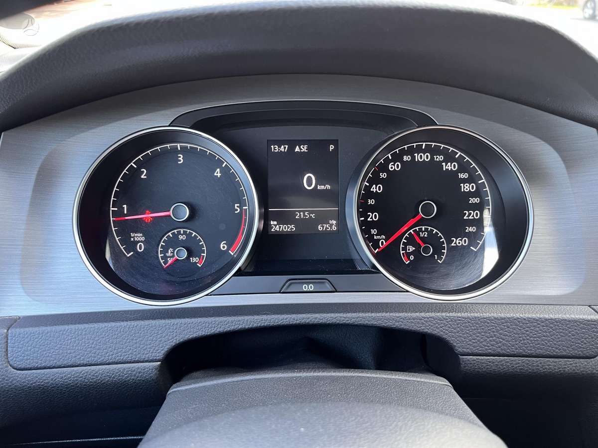 Volkswagen Golf 2015 — photo 8