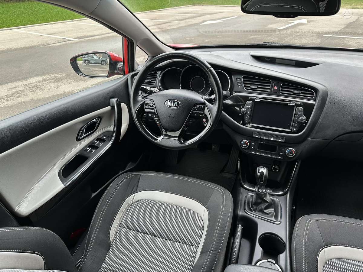 Kia Ceed 2015 — photo 12