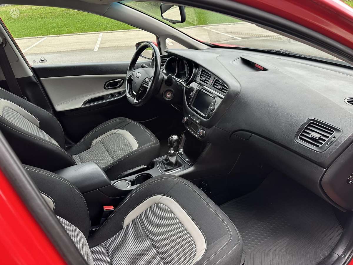 Kia Ceed 2015 — photo 14
