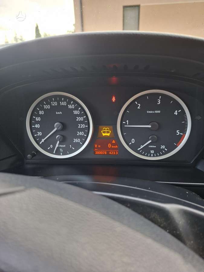 BMW 520 2006 — photo 8