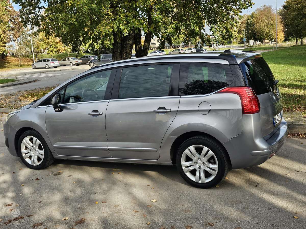 Peugeot 5008 2014 — photo 8