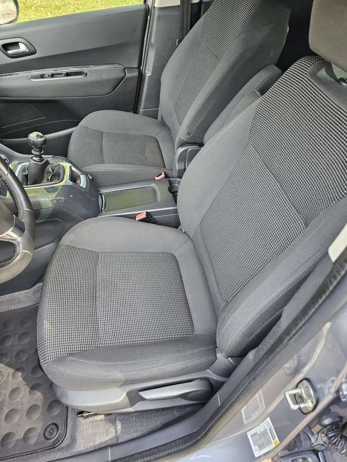 Peugeot 5008 2014 — photo 9