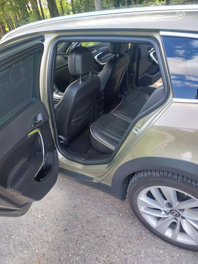 Opel Insignia 2014 — photo 12