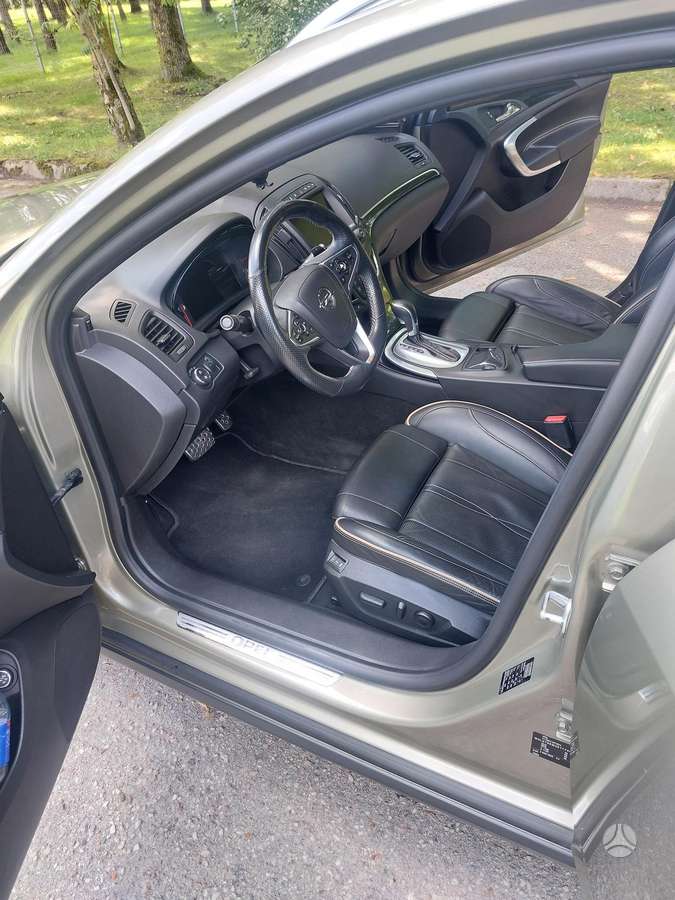 Opel Insignia 2014 — photo 13