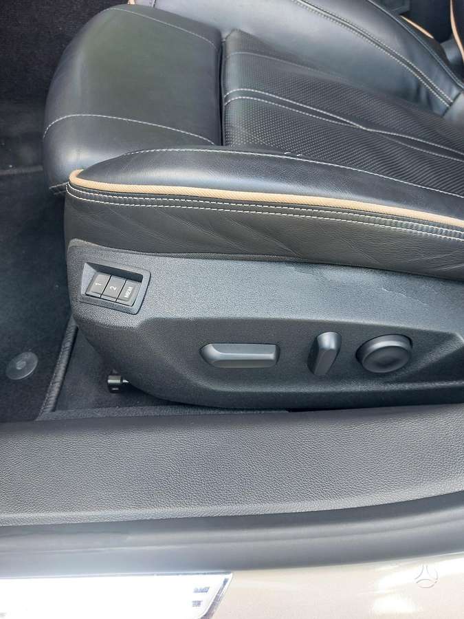 Opel Insignia 2014 — photo 14