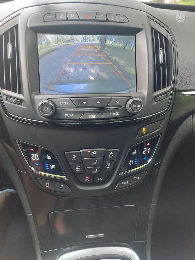 Opel Insignia 2014 — photo 17