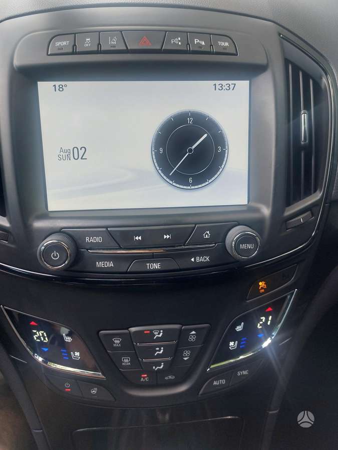 Opel Insignia 2014 — photo 20