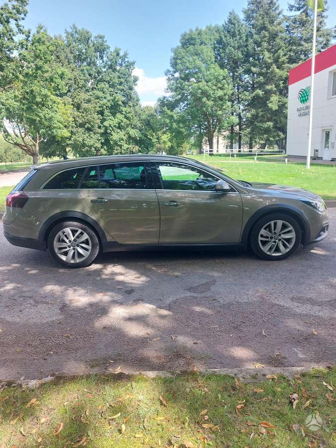 Opel Insignia 2014 — engine 1956 cm³, 163 HP (120kW)