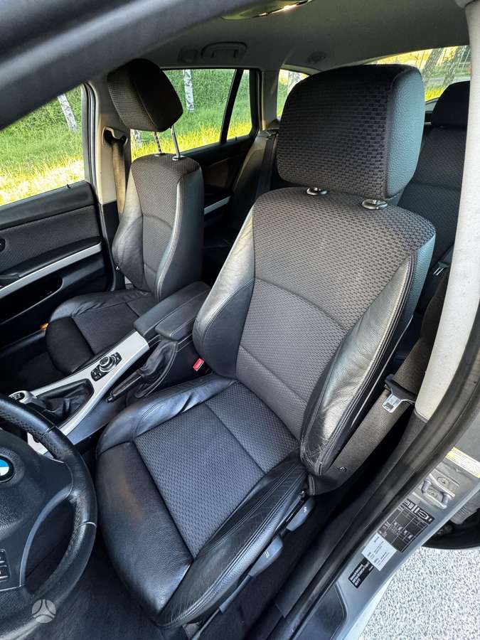 BMW 320 2011 — photo 9