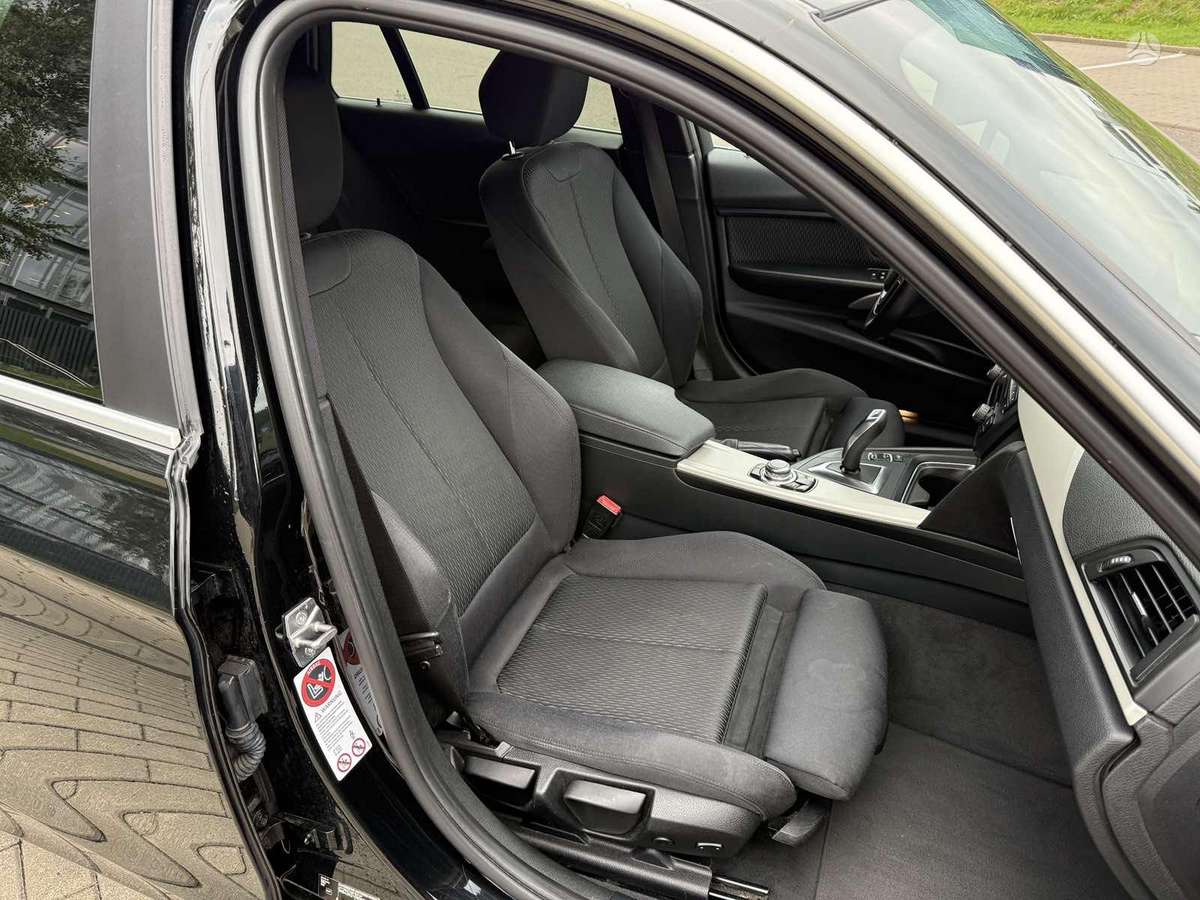 BMW 320 2014 — photo 14