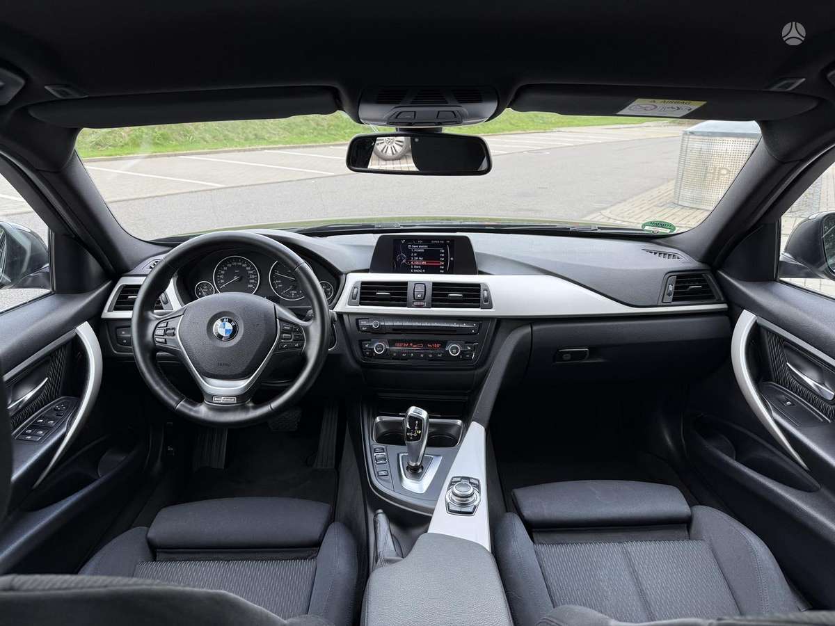 BMW 320 2014 — photo 17