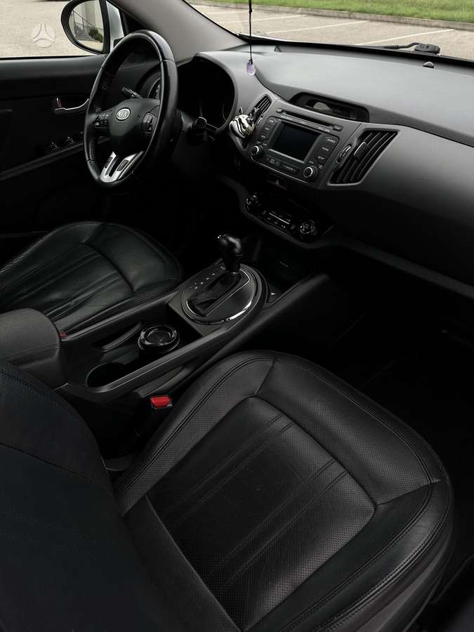 Kia Sportage 2012 — фото 10