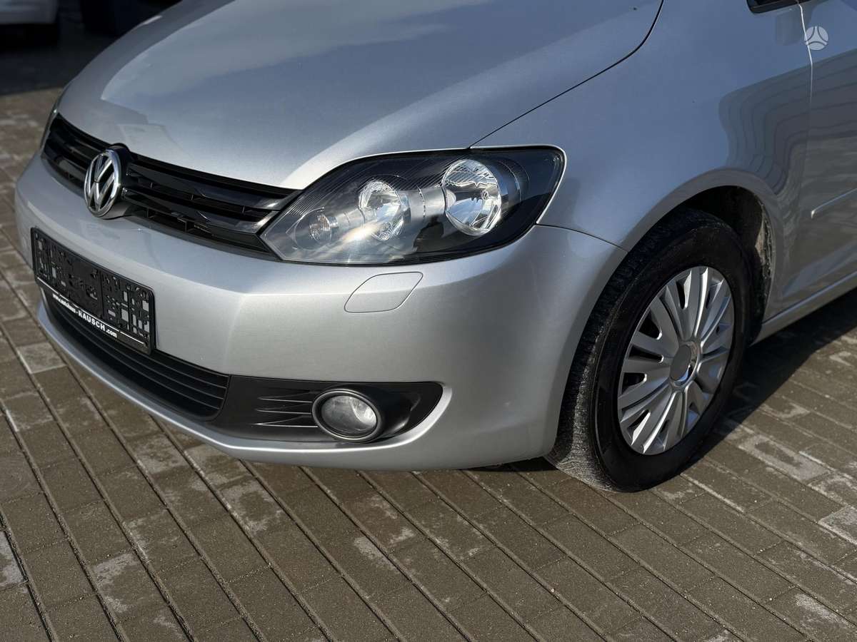 Volkswagen Golf 2012 — двигун 1200 cm³, 105 HP (77kW)