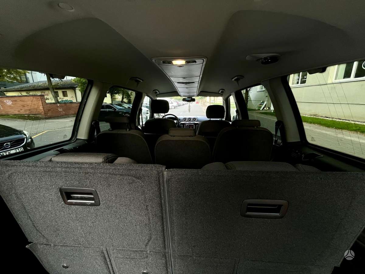 Ford Galaxy 2014 — фото 13